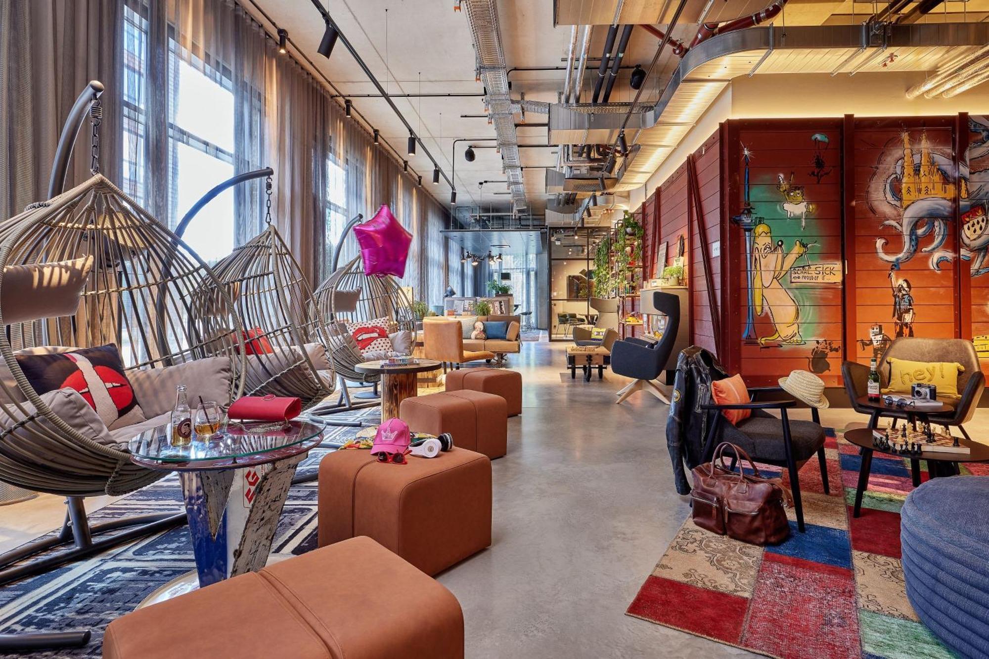 Moxy Cologne Muelheim Hotel Exterior photo
